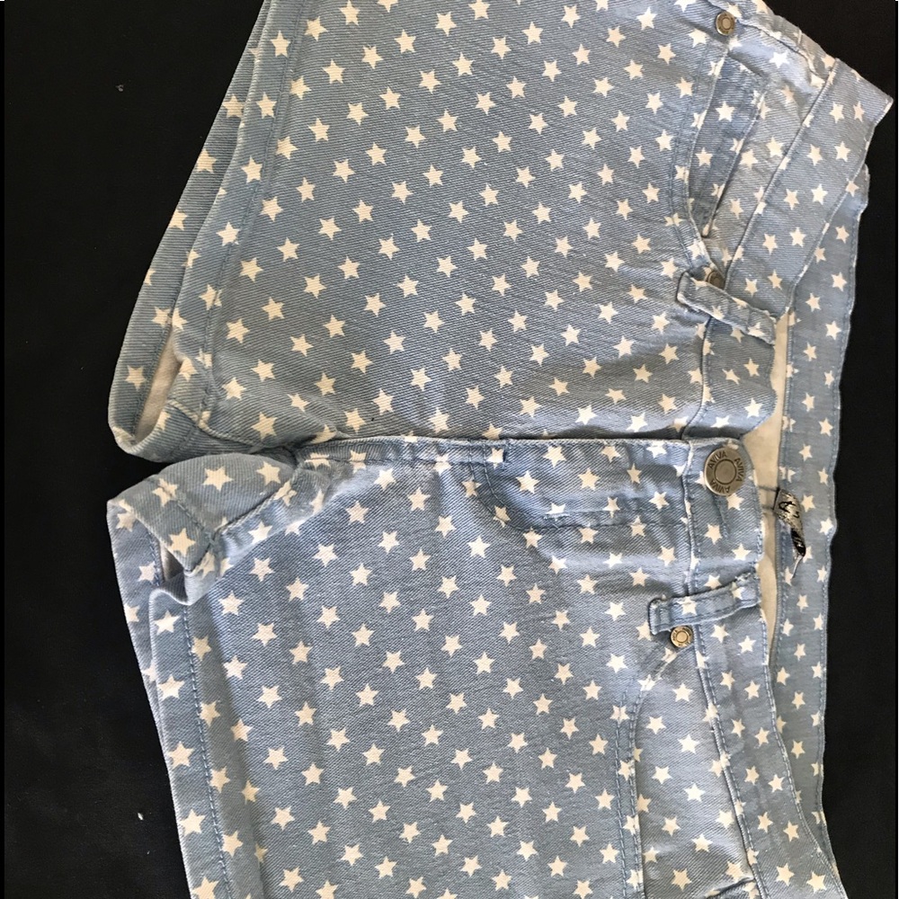 Star jean shorts
